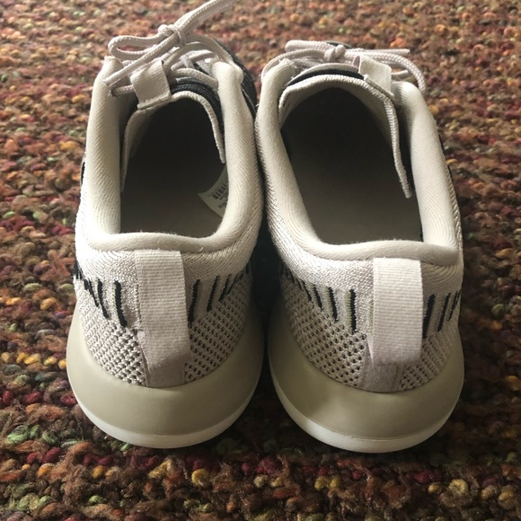 Nike Sneakers - Picture 4 of 6